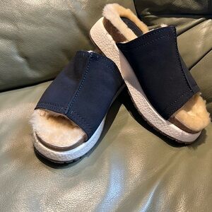 New Otbt brand slip on shoes with furry lining. Open toe and 1” thick sole